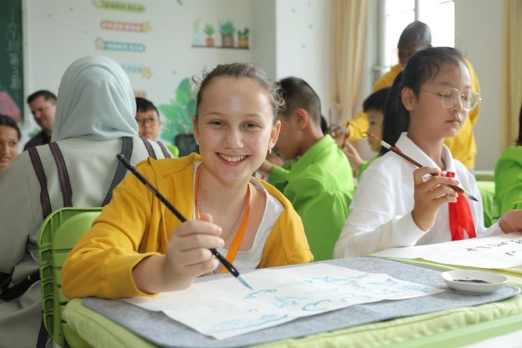 走过桥,成为桥 | 克罗地亚“学霸”爱玛:中文为桥,怀抱中国,连通世界